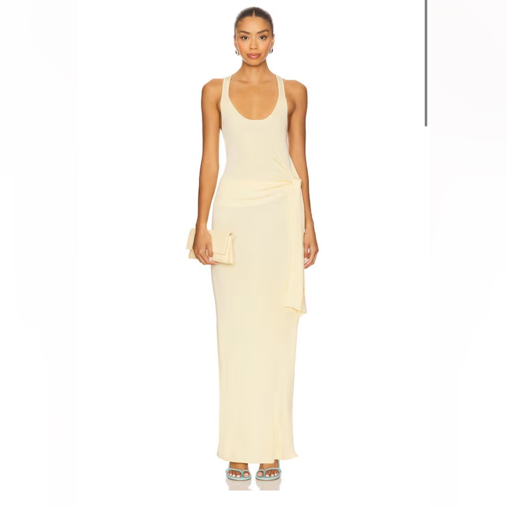 Elsy maxi two pieces set in Pale Yellow
Lovers and Friends